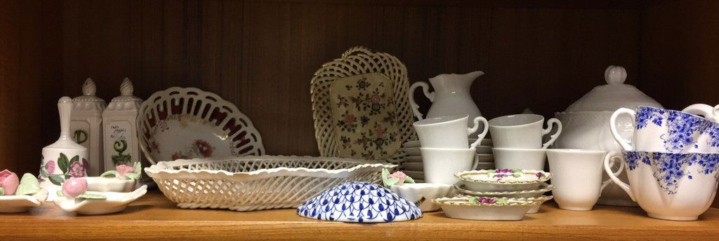 Group lot miscellaneous dishes cups and pitchers (1 of 4)