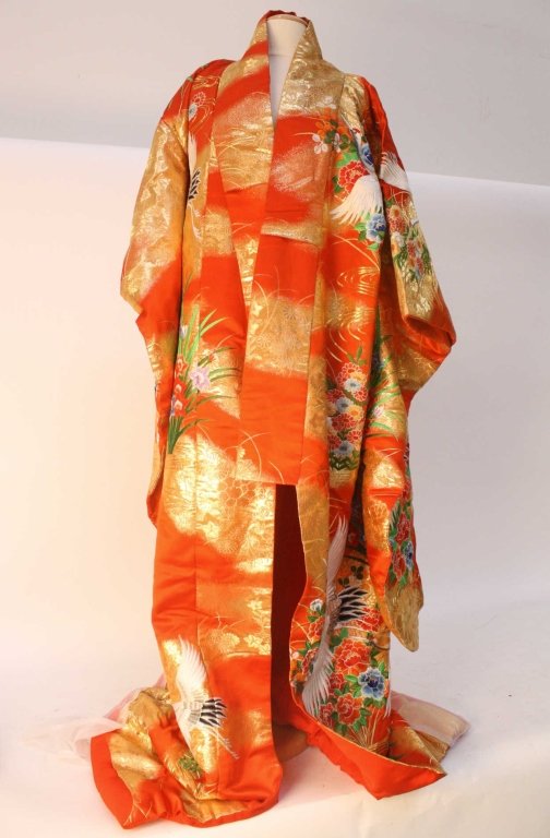 Japanese Ornate Wedding Dress (1 of 9)