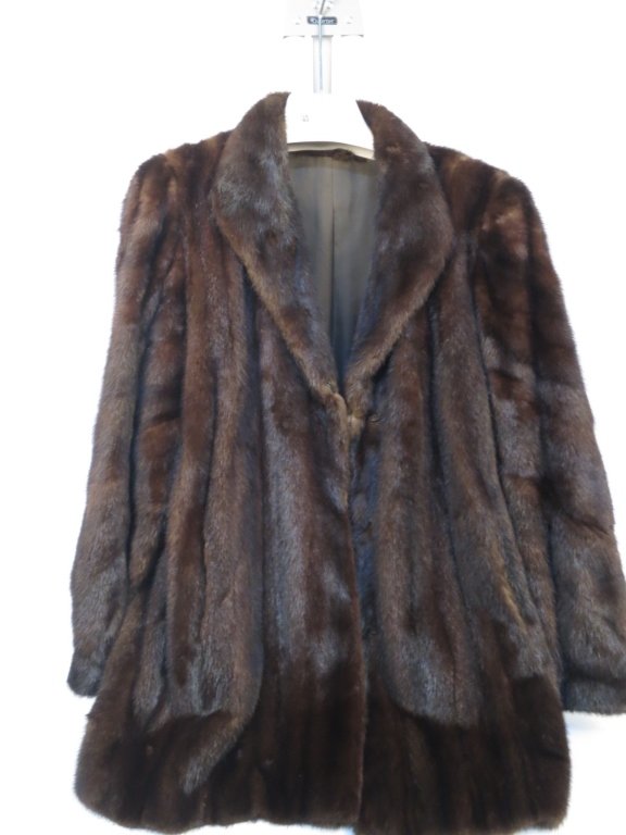 Black Mink Coat DACO CLIPS: Unnamed Black mink. luxurious dark fur in great condition. Lining has small separation at sleeve. Measures 14 inches from shoulder to shoulder 33 inches down the back and 26 inch sleeves