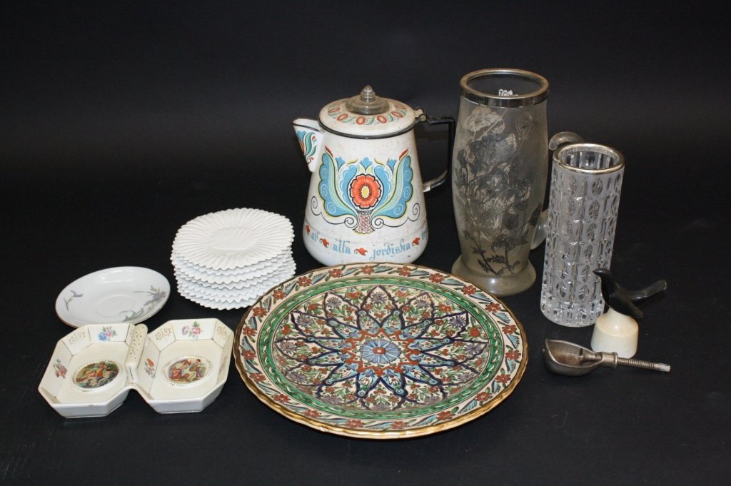 Group Lot of Vintage Kitchen Items (1 of 1)