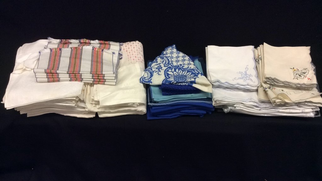 Cool Vintage Table Cloths Mats & Napkins (1 of 10)