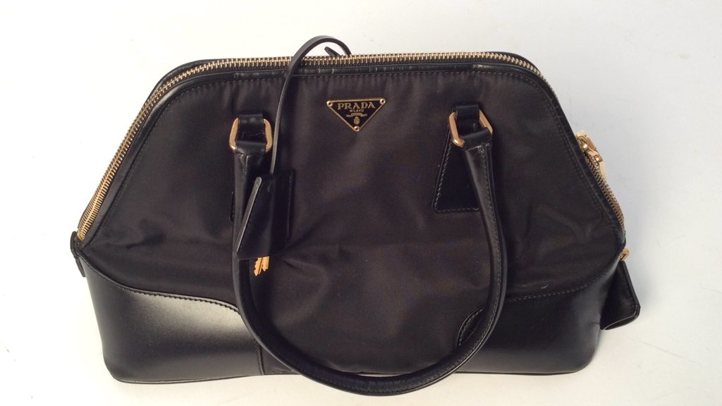 Black PRADA Bag (1 of 8)