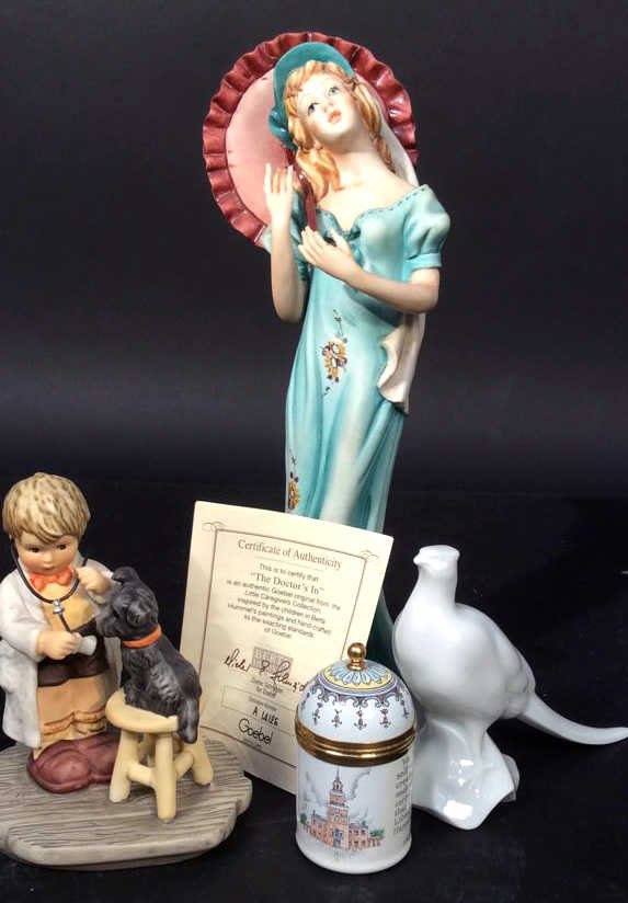 Porcelain desk articles inclParisian lady figure (1 of 10)