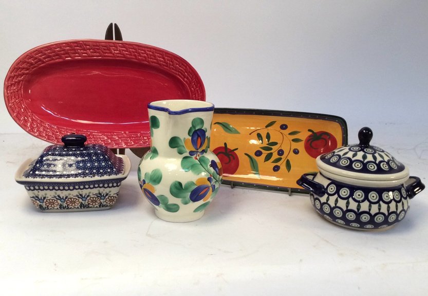 Italy Poland and more pottery 5pieces: these hand painted pieces of pottery come from all over the globe places including China, Poland , Italy , and Czechoslovakia tallest piece stands at 7H and the largest piece width wise is 15W. Proper