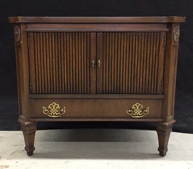 Vintage End or Side Table: Inlaid mahogany and checkered pattern robbed doors with brass hardware with florets detailing. Measures 21-1/2 x 25 square.