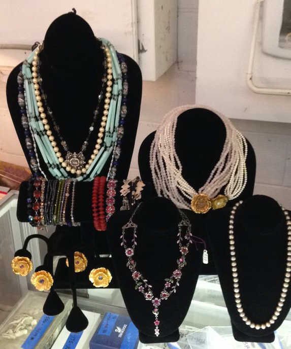 Jewlers Group Lot Feat. Baroque Pearls (1 of 7)