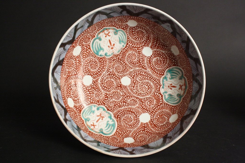 Antique Japanese Imari Fruit Bowl c. 19th c. A: A beautiful antique Japanese Imari punch or fruit bowl c. 19th c. its beautifully hand detailed. It measures roughly 10 inches across and 4 inches high..