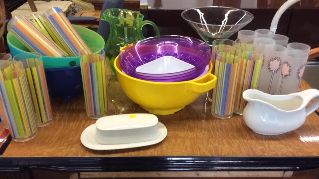 Backyard party group lot (1 of 8)