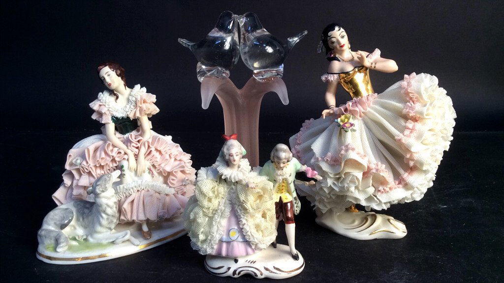 3 porcelains Dresden and glass (1 of 10)