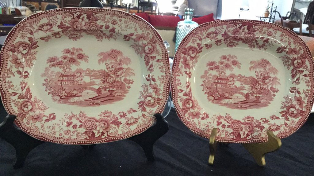 Royal Staffordshire Clarice Cliff  dinnerwear (1 of 7)