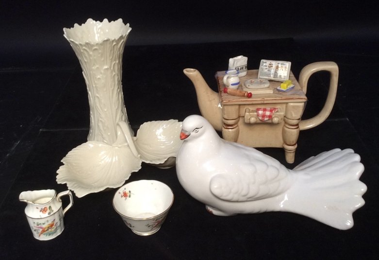 Cream Color Collectables Group Lot (1 of 9)