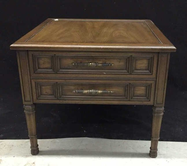 HENREDON Walnut End Table HENREDON fine furniture with (1 of 6)