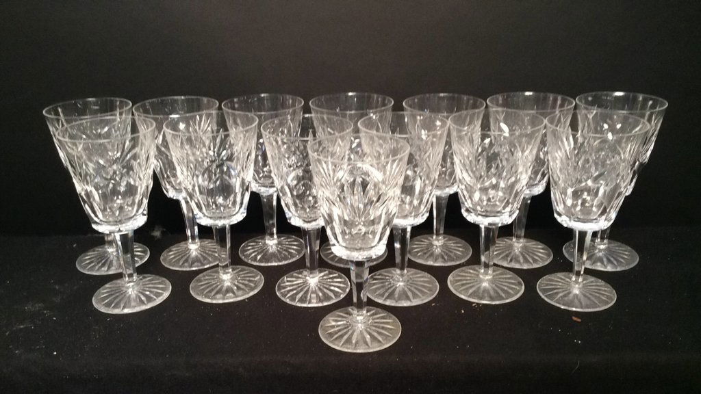 Crystal Stemmed Water Glasses set of 14 Crystal Stemmed (1 of 5)