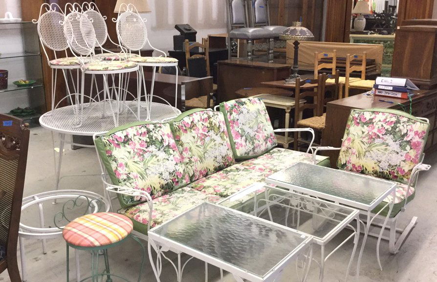 White Iron & Floral Patio Set 12 Pieces (1 of 7)