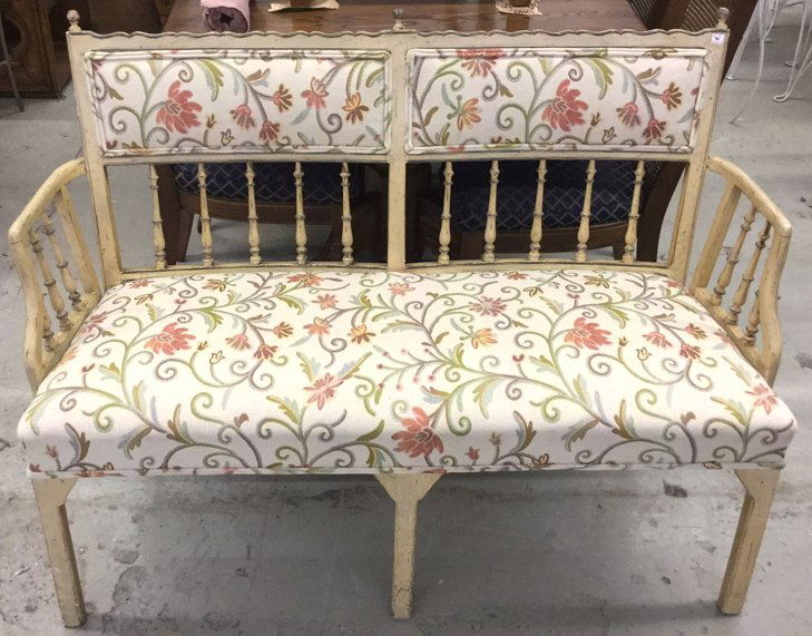 Country Kitchen Style Upholstered Wood Bench (1 of 7)