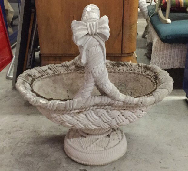 Basket DESIGN Cement Form Patio Planter Generous in (1 of 6)