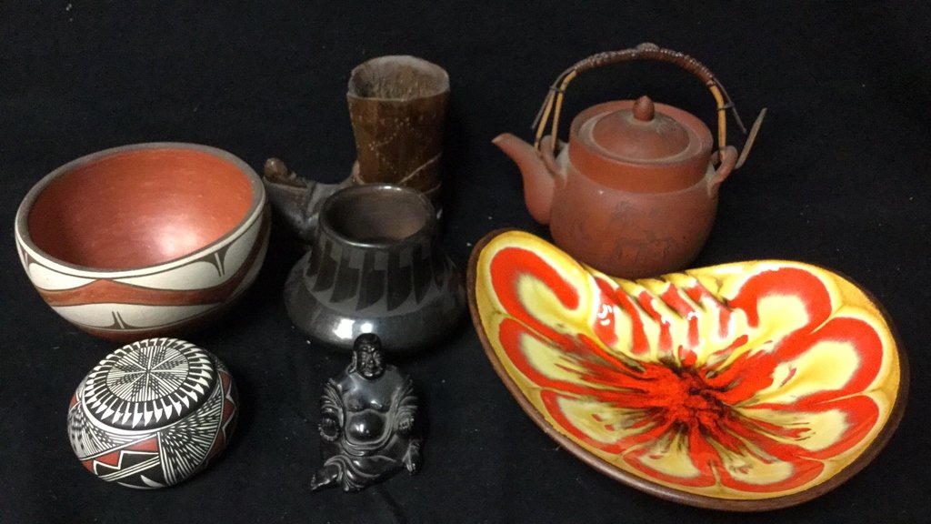 Mixed Lot Of Carved Wood And Pottery (1 of 5)