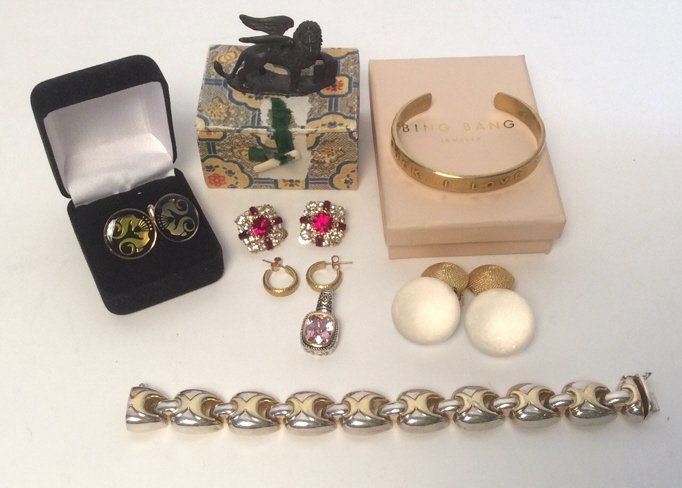 Mixed Lot Current & Vintage Style Jewelry (1 of 7)