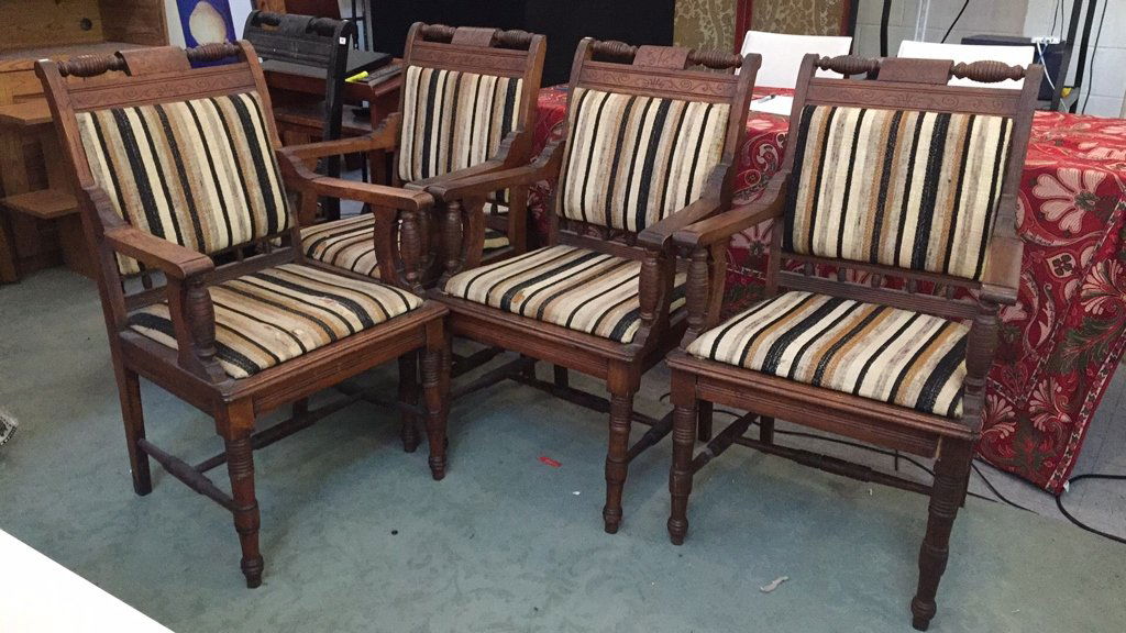 Group Lot Four Vintage Armchairs (1 of 8)