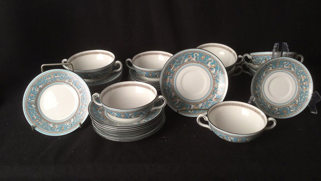 WEDGWOOD China Tea Set (1 of 10)