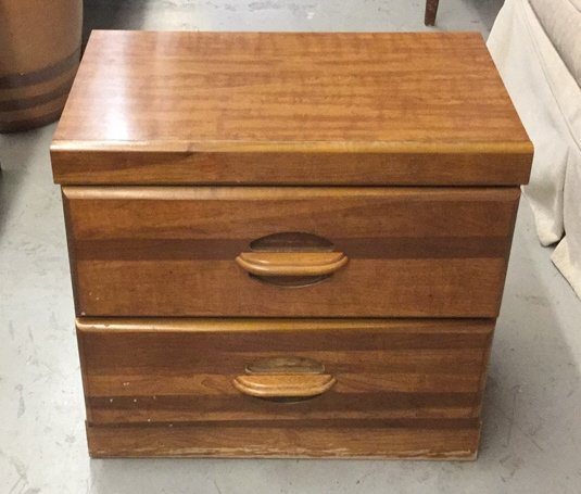 Vintage Style Commode: Vintage Style Commode with two drawers, measuring in inches 15x23.5x22
