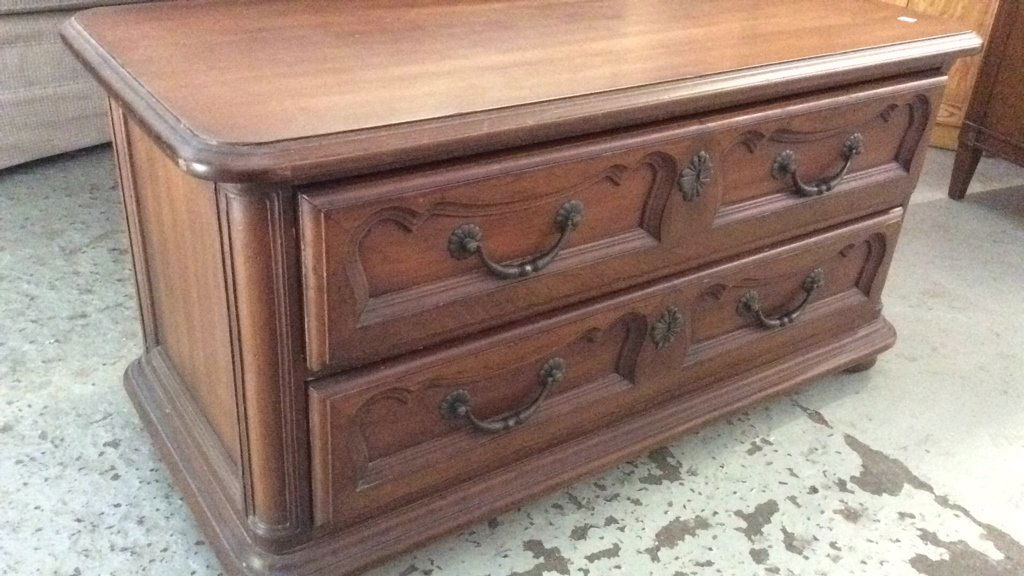 Drexel 2 Drawer Chest (1 of 8)