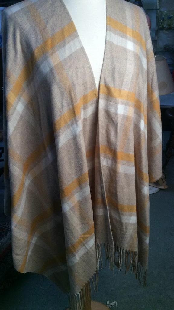 Ladies shaped cashmere shawl (1 of 6)