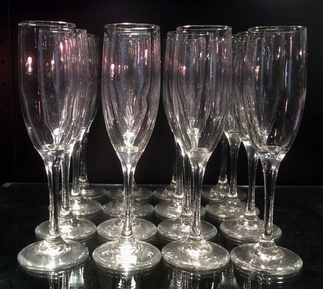 Champagne Glass 16 Piece Set (1 of 7)