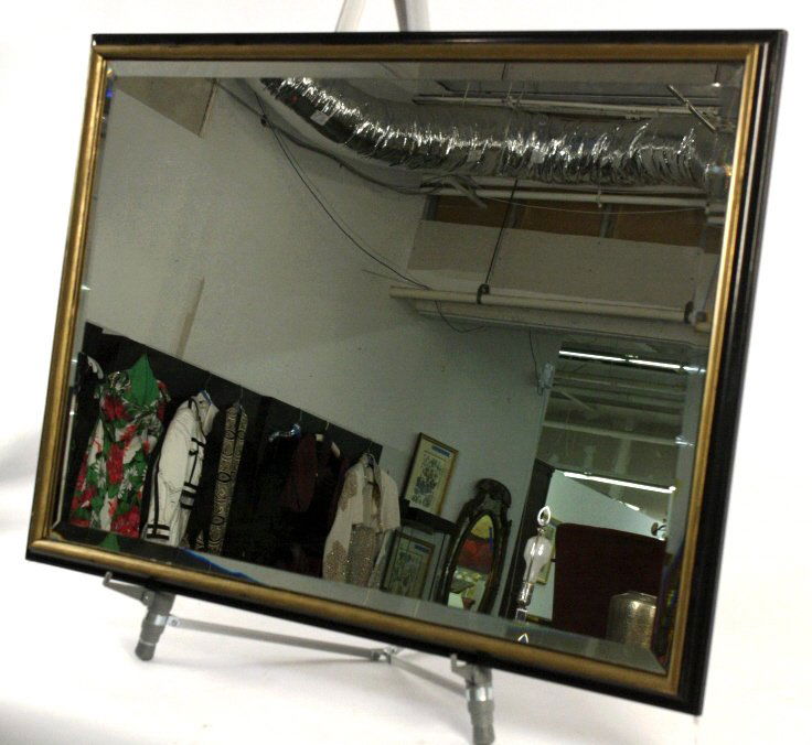 LA VERRERIE D. WALKER LIMITEE Mirror (1 of 5)