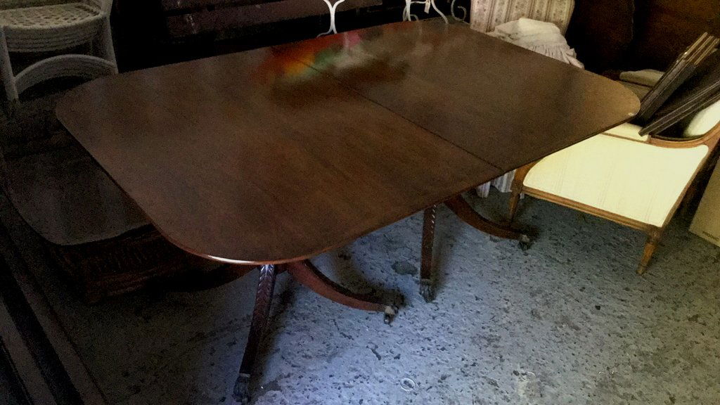 Mahogany Double Pedestal Table With 2 Leaves (1 of 6)