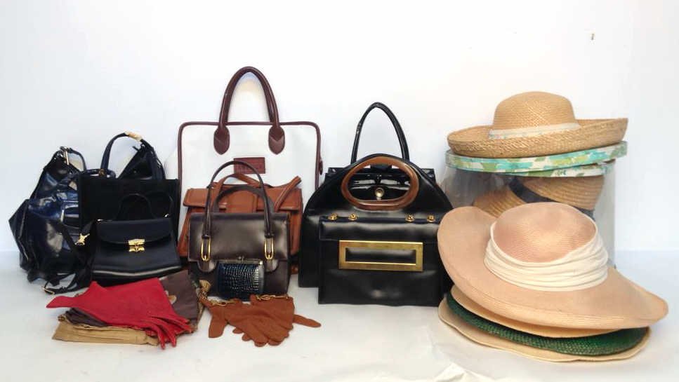 Vintage Women's Hats & Bags 20+ Items (1 of 8)