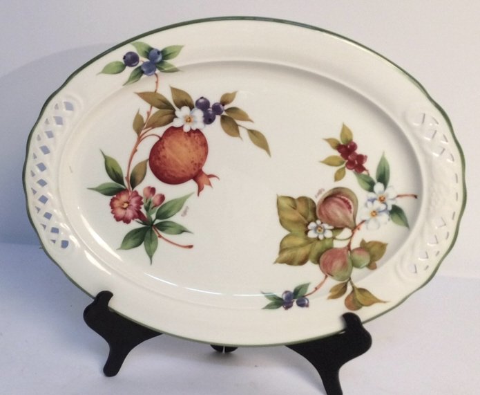 Tiffany Platter With Decorative Fruit Design (1 of 6)