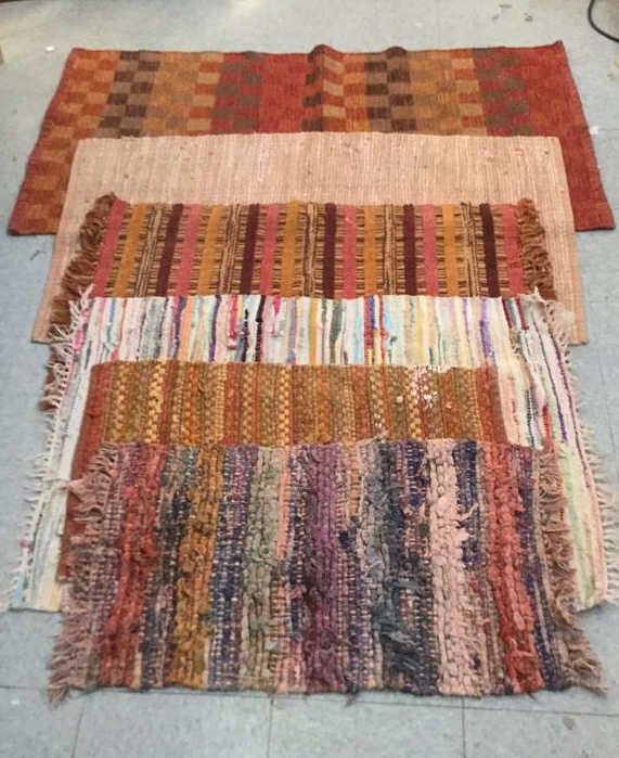 6 Area Rugs Vintage Country Style (1 of 7)