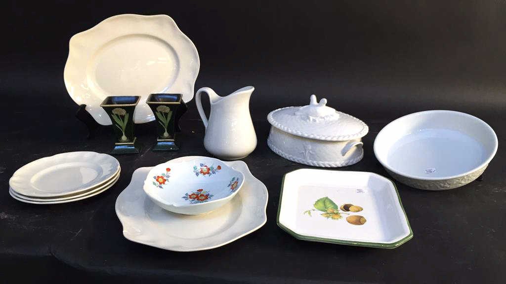 Group Lot Porcelain & Ceramics (1 of 7)