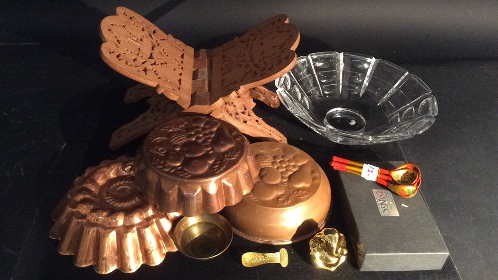 Ten Plus Piece Group Lot (1 of 5)