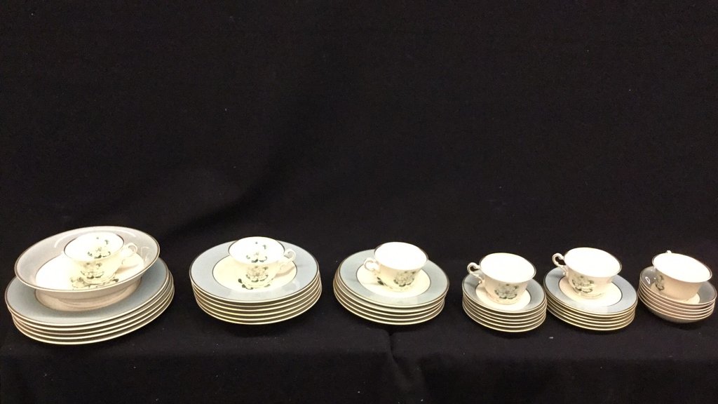 41 Piece AVALON Dinning Room Set (1 of 5)