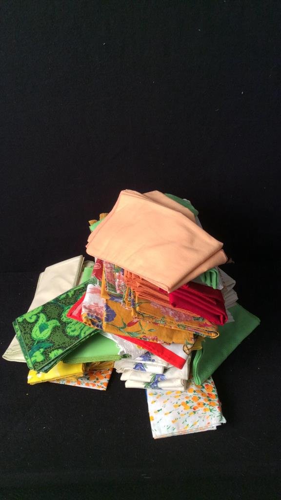 Group Of Assorted Linens (1 of 4)