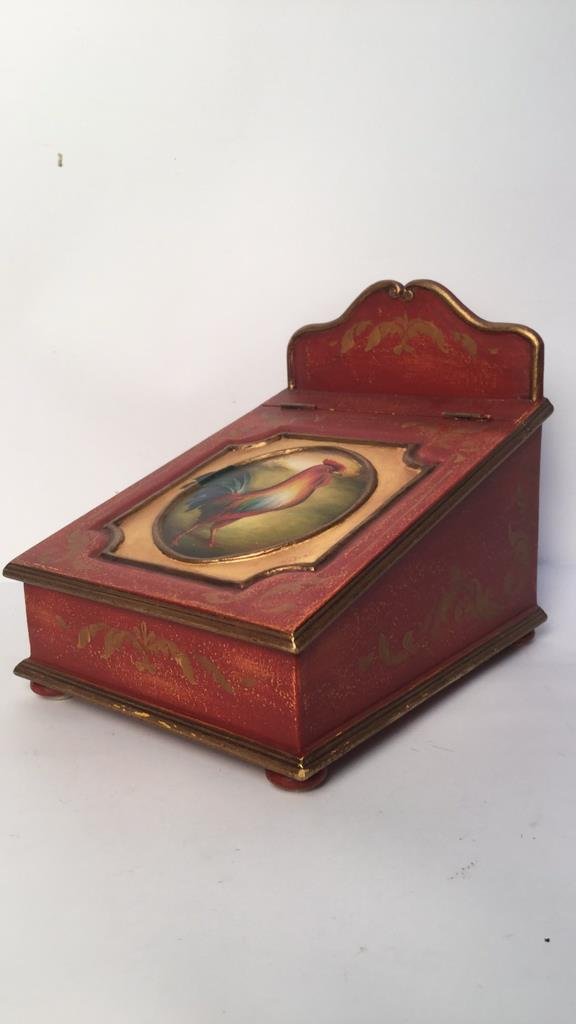 Red and Gold Lidded Rooster Box (1 of 7)