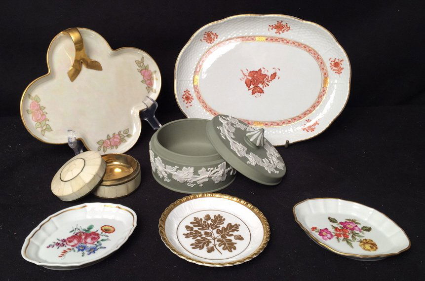 Group Lot Misc WEDGEWOOD, GINORI Display China (1 of 7)