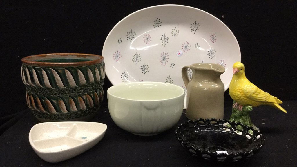 Ceramic Display Group Lot of 7 (1 of 7)