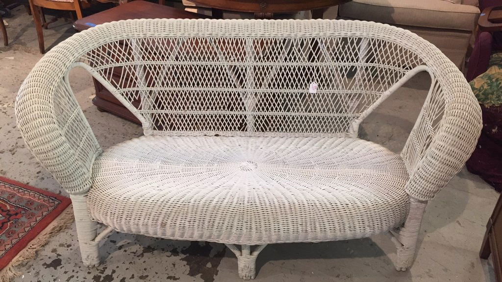 White Wicker Porch Settee (1 of 5)