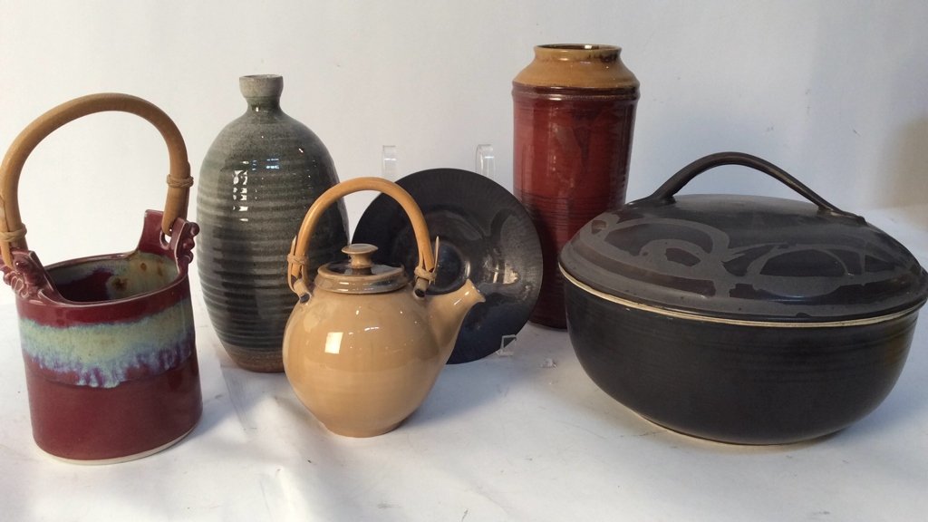 group lot signed 6 pieces art pottery (1 of 10)