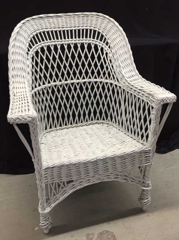 White Wicker Armchair (1 of 8)