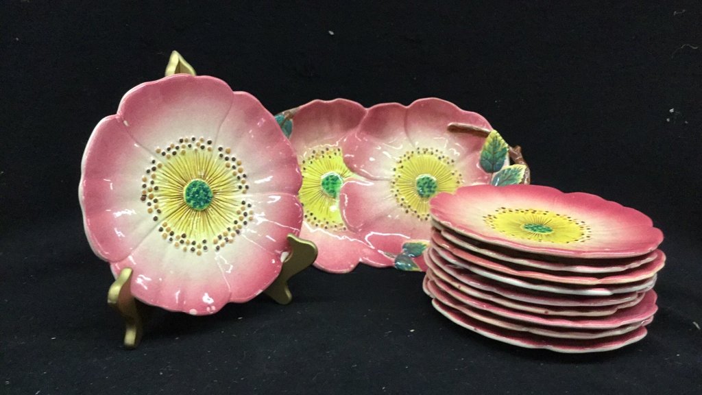 Set of Flower Shaped Dessert Plates (1 of 4)