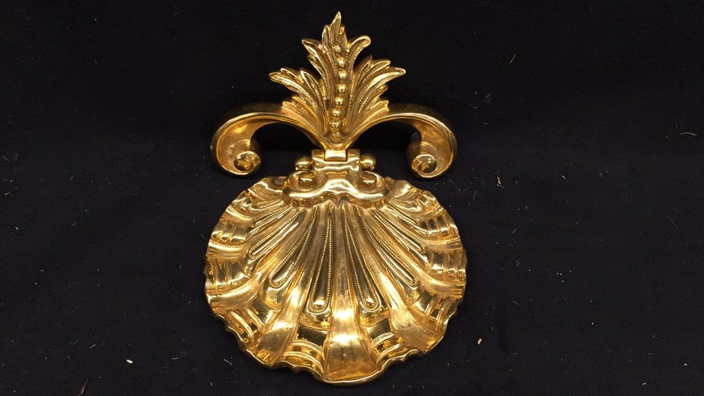 Vintage Brass Clam Shell Door Knocker (1 of 5)