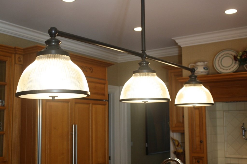 Ann-Morris Antiques Inc. Light Fixture (1 of 7)