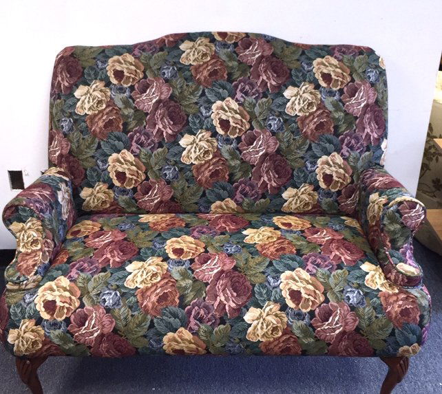 Flower Designed Settee (1 of 5)