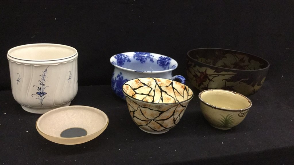 Set of 6 Decorative Art Bowls (1 of 10)