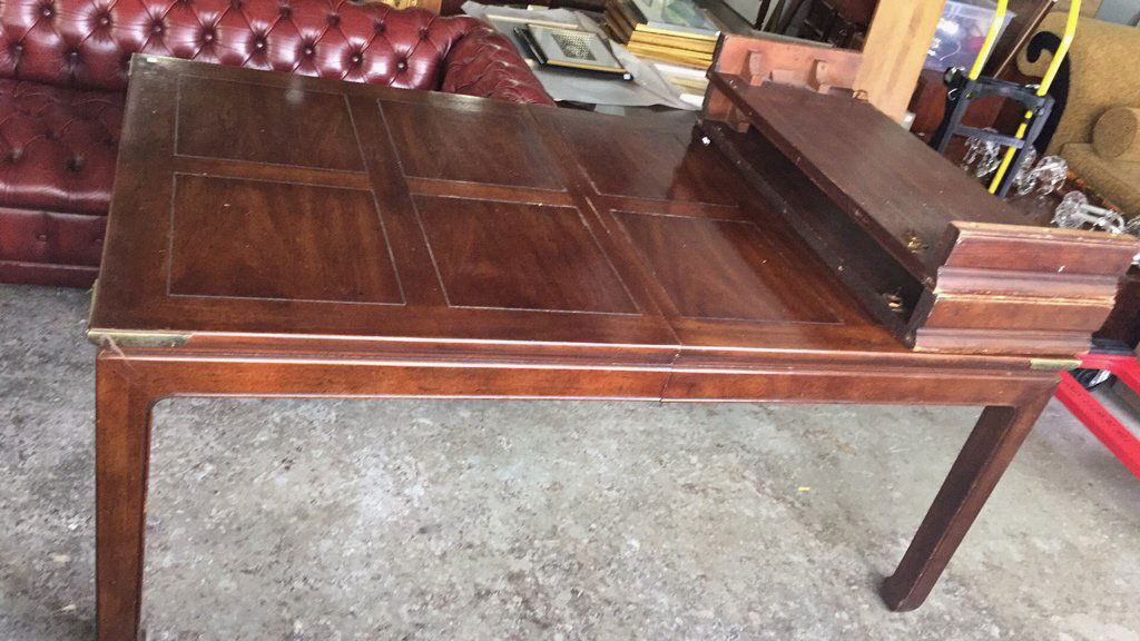 Vintage HENREDON Dining Table with 2 Leaves (1 of 6)