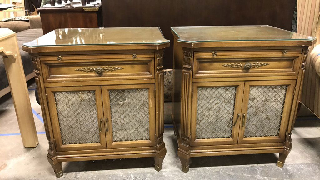 Pair Italian Style Carved Wood Nightstands (1 of 7)